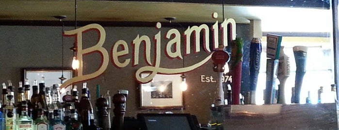 Benjamin Restaurant & Bar is one of Lugares favoritos de Bonnie.