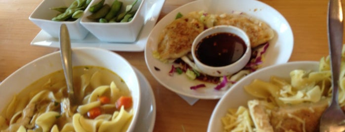 Noodles & Company is one of Scottさんのお気に入りスポット.