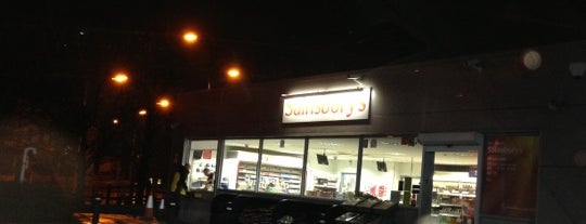 Sainsbury's Petrol Station is one of Jamesさんのお気に入りスポット.