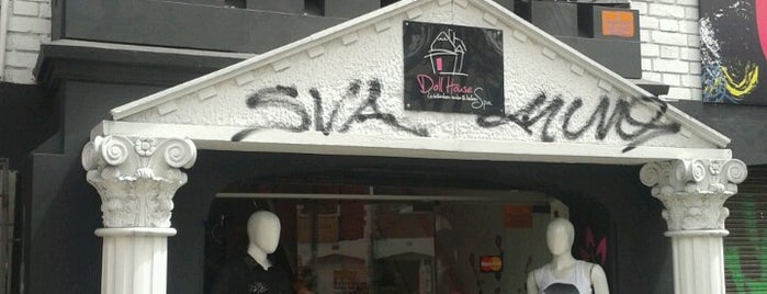 Doll House Spa is one of Bogota.