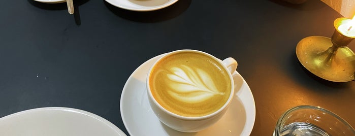 TEIKEI Café is one of Kaffee.