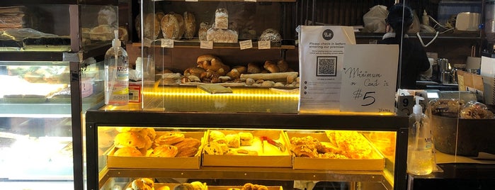 High Street Bakery is one of Gespeicherte Orte von Oliver.