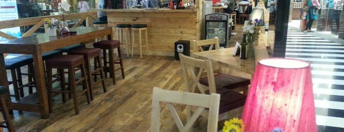 Barley & Grapes Cafe is one of Shweta 님이 좋아한 장소.