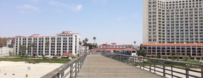 Rosarito Beach Hotel is one of Tijuana.