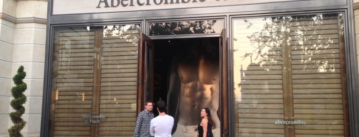 Abercrombie & Fitch is one of Shopping in California 2012.