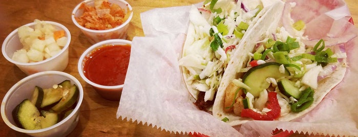MOGO Korean Fusion Tacos is one of Tomさんのお気に入りスポット.