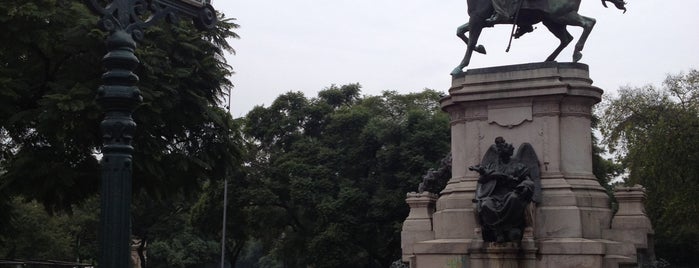 Plaza Italia is one of Aire Libre.