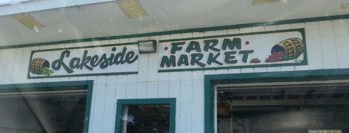 Lakeside Farm Market is one of Lieux sauvegardés par Lucia.