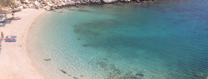 Glari Beach is one of Chios.