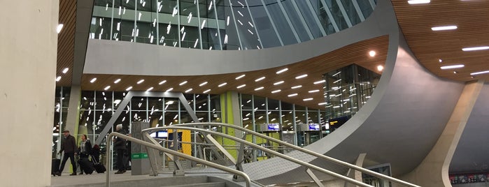 Station Arnhem Centraal is one of Top 10 favorites places in Arnhem, Nederland.