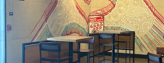 Mod Pizza is one of Victorさんのお気に入りスポット.