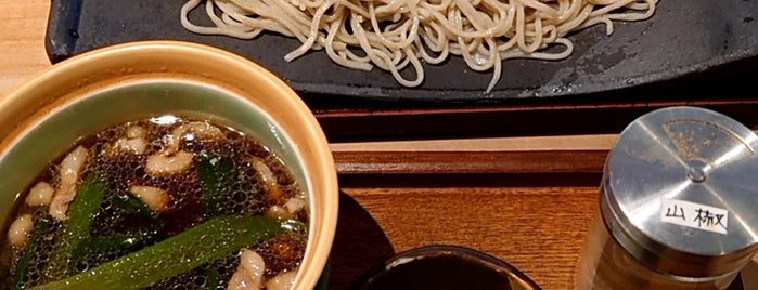 奈美喜庵 is one of 蕎麦.