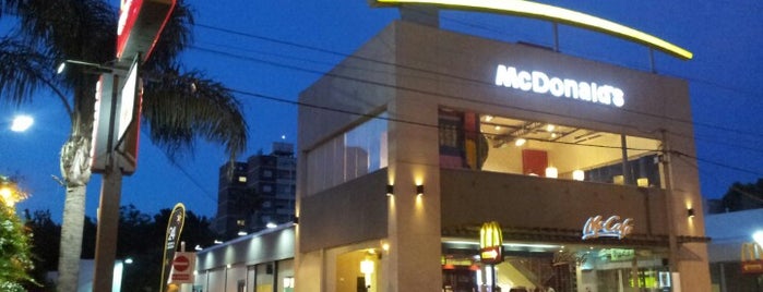 McDonald's is one of Tempat yang Disimpan Leos.