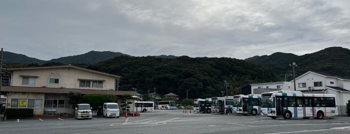 早良営業所バス停 is one of 西鉄バス停留所(1)福岡西.