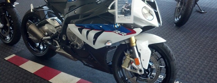 New Century BMW Motorcycles is one of Lugares favoritos de Tracy.