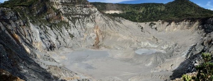 Kawah Ratu is one of LEMBANG city.