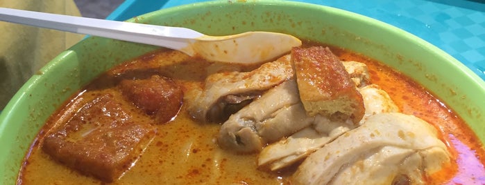 Ipoh Curry Chicken Noodle is one of Singapore Short trip 2022.