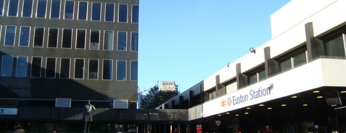 Euston (EUS) to Liverpool Lime Street (LIV) Train is one of London Calling.