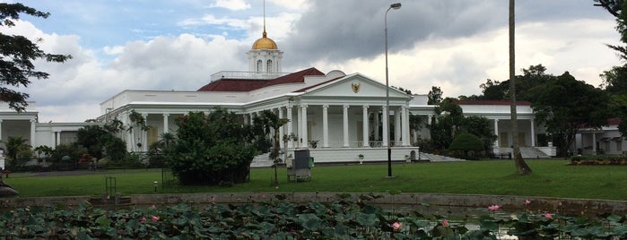 Gedung Garuda - Istana Bogor is one of Buitenzorg.