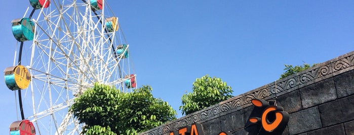 Alun-Alun Kota Wisata Batu is one of Bromo-Batu-Malang Trip 2017.