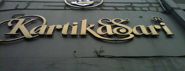 Kartika Sari is one of Snacklicious Bandung.