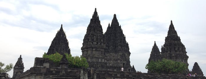 Prambanan Temple is one of Ngayogyakartahadiningrat.