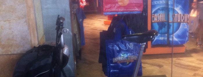 Universal Studios Store is one of Singapore Short trip 2022.
