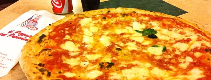 Il Pizzaiolo del Presidente is one of NAPOLI con Street Food Heroes.