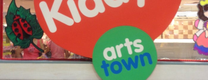 Kiddy's Arts Town is one of Yes, We're Dating!.