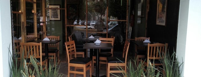 Chapata Vive Café is one of Lugares favoritos de Liliana.