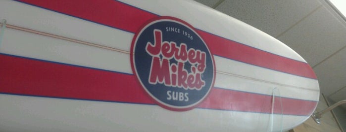 Jersey Mike's Subs is one of Orte, die Lizzie gefallen.