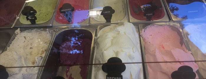 Veis Rumeli Dondurması is one of Dondurma - Ice Cream.
