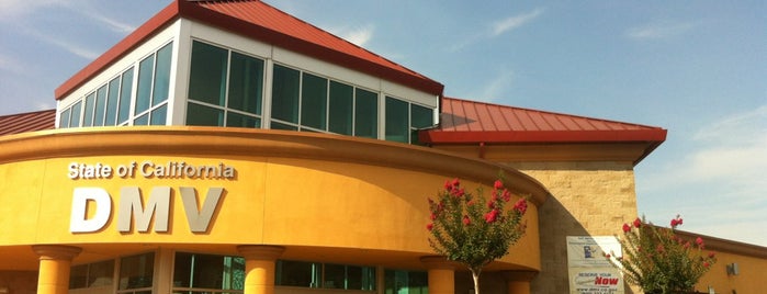 DMV Sacramento South Office is one of สถานที่ที่ Ali ถูกใจ.