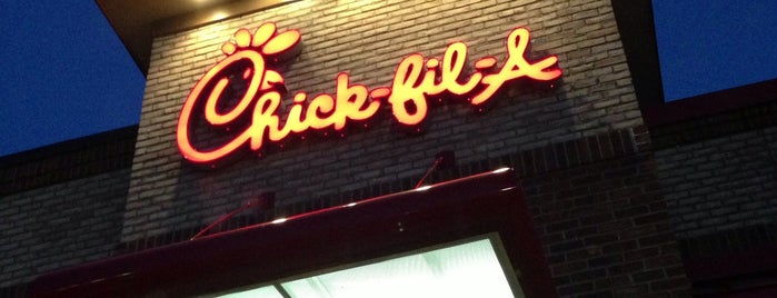 Chick-fil-A is one of Lugares favoritos de Patrick.