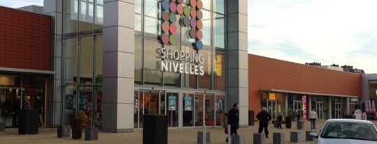 Shopping Nivelles is one of Tempat yang Disukai Anthony.