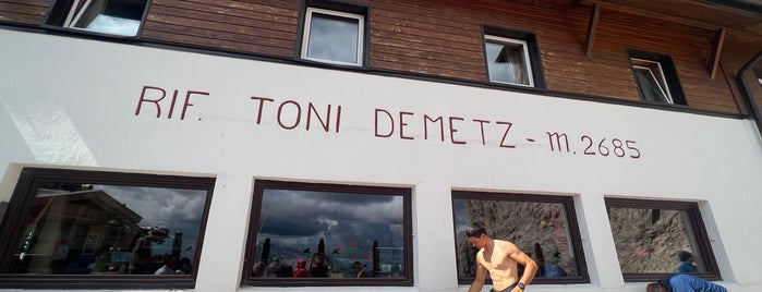Rifugio Toni Demetz is one of Favorite Great Outdoors.