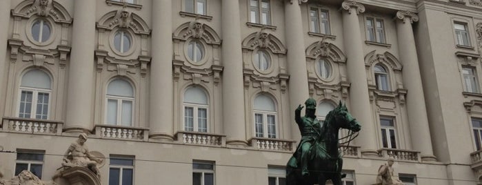 Regierungsgebäude is one of Vi3.