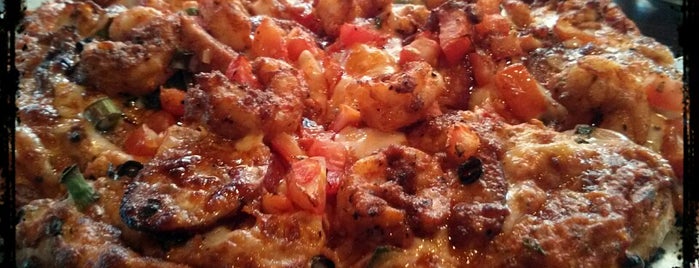 Pizza Lucé is one of Posti che sono piaciuti a Nic..