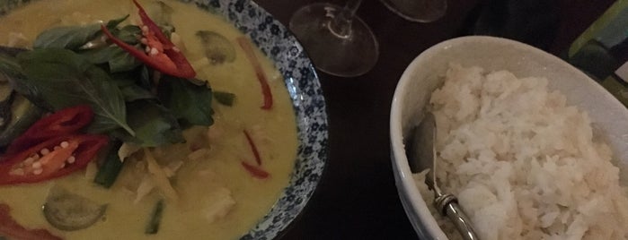Bunja Thai Restaurant is one of Carla : понравившиеся места.