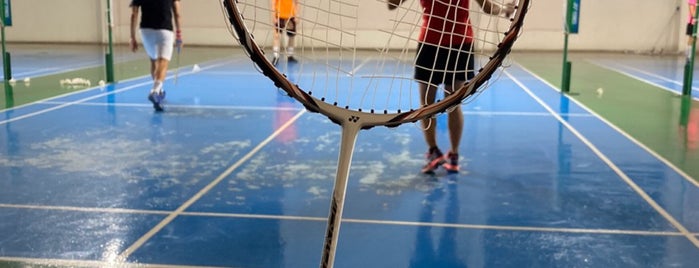 Badminton Court แจ้งวัฒนะ 12 is one of Lugares favoritos de Weerapon.