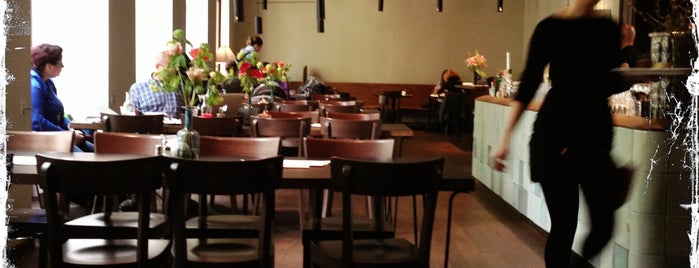 Cafe Ansari is one of Tempat yang Disimpan Jenny.