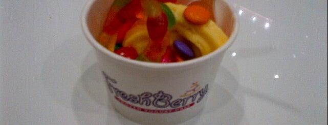 FreshBerry is one of Dulces en Caracas.