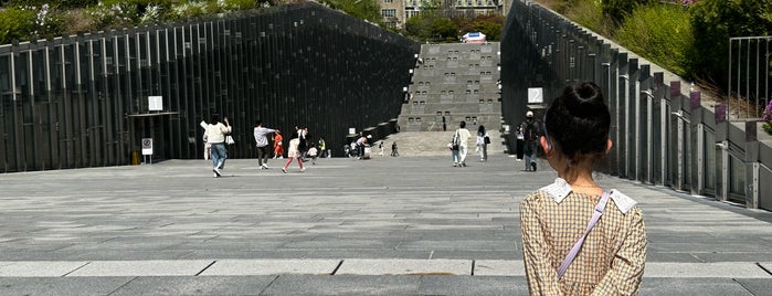 이화캠퍼스복합단지 (ECC) is one of 이화여자대학교 Ewha Womans University.