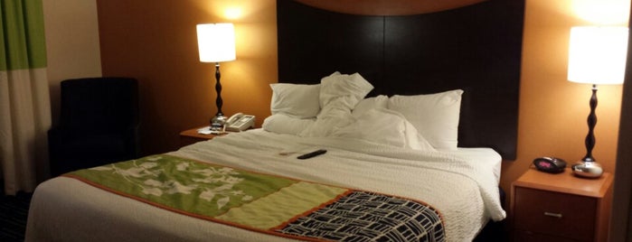 Fairfield Inn & Suites is one of Trips Home.