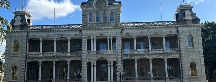 ‘Iolani Palace is one of Honolulu.