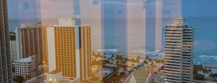 Hilton Waikiki Beach is one of Mid Century Hawai’i.