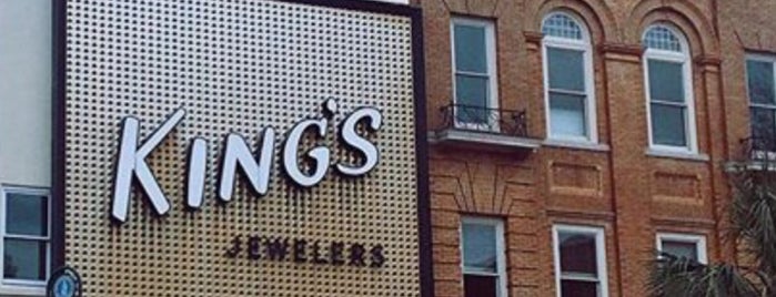 King's Jewelers is one of Neon/Signs East 2.