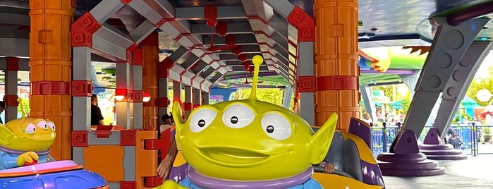 Alien Swirling Saucers is one of Florida.