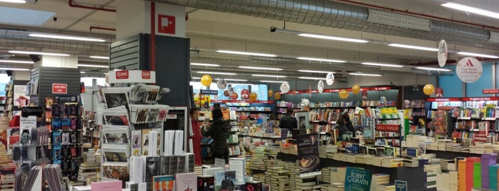 Libreria Mondadori is one of librerie.