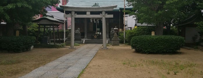 西新井氷川神社 is one of 足立区葛飾区江戸川区の行きたい神社.
